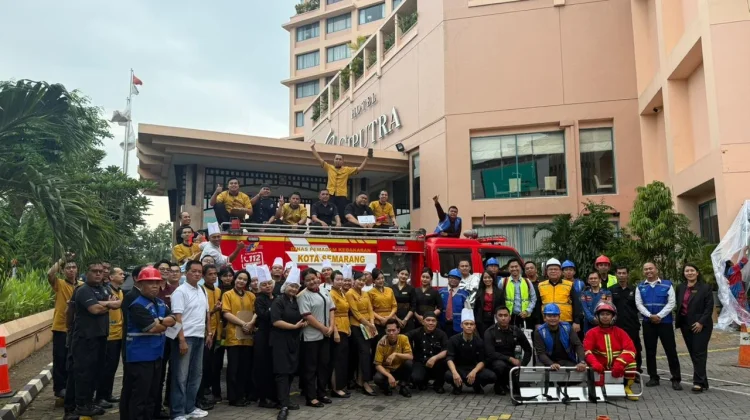 Hotel Ciputra Semarang Rutin Gelar Simulasi Evakuasi Kebakaran