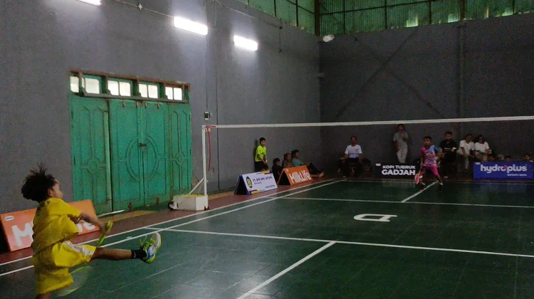 Meriahkan HUT Batang, Ratusan Pebulutangkis Takar Kemampuan di Industropolis Cup