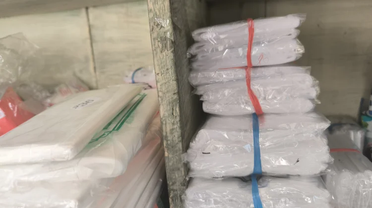 Harga Plastik dan Gelas Cup di Salatiga Melonjak 35 Persen