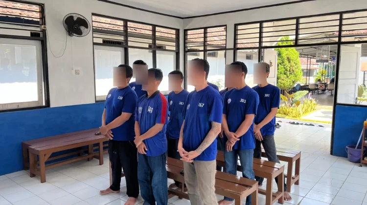 Khidmatnya Ibadah Jumat Agung, Warga Binaan Lapas Batang