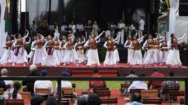 Umat Kristiani Padati Lapangan Pancasila, Rayakan Paskah Bersama di Salatiga