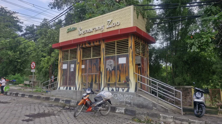 Akses BRT ke Semarang Zoo Dikeluhkan, Pengunjung Minta Halte Difungsikan Kembali