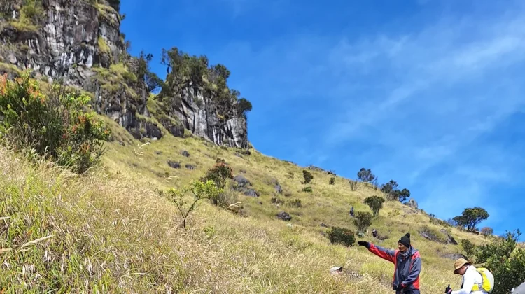 Gunung Bukan Sekedar Kepentingan Konten