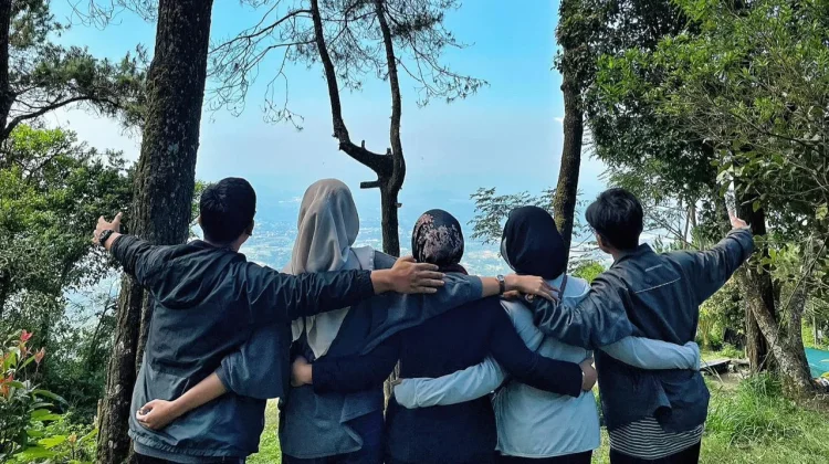 Mau Ikut Mendaki, Ini yang Harus Kamu Pikirkan