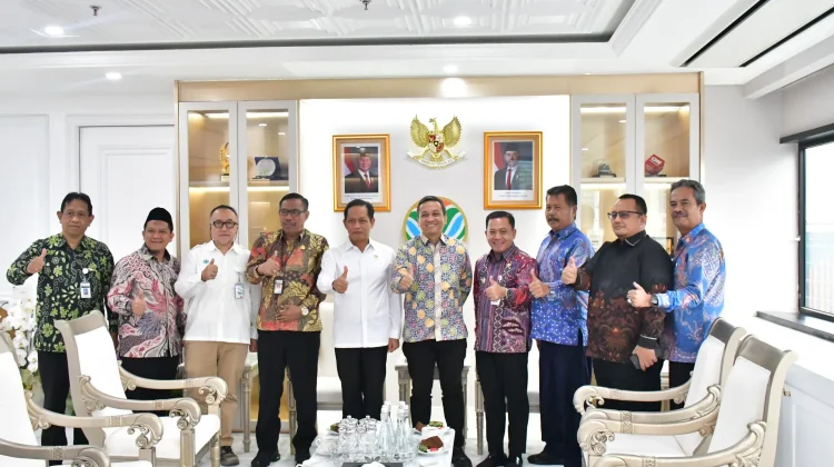 Audiensi ke Menteri LH, Pekalongan Raya Siap Olah Sampah Jadi Energi Listrik