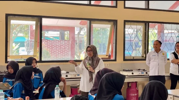 Latih Siswa SMK, Universitas Semarang Kenalkan Inovasi Yogurt Berbahan Jagung