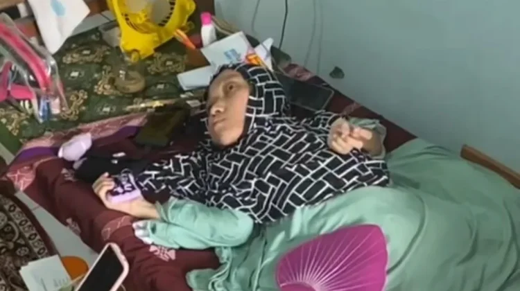 Kisah Fatmawati, Berjuang Mandiri di tengah Keterbatasan Fisik