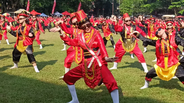 Seribu Penari Babalu Batang Pecahkan Rekor MURI, Bukti Gen Z Cinta Budaya