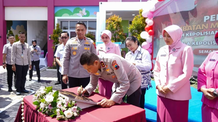 Kapolda Jateng Resmikan Jembatan Merah Putih Jabungan, Akses Warga Semakin Lancar