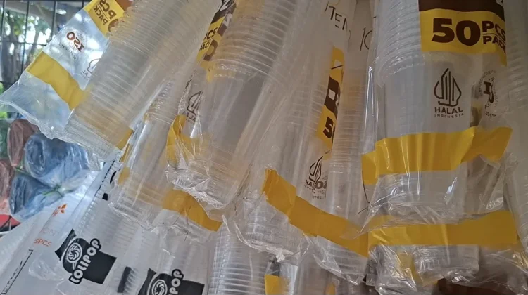 Harga Plastik Meroket, Jateng Perketat Pengawasan Cegah Penimbunan