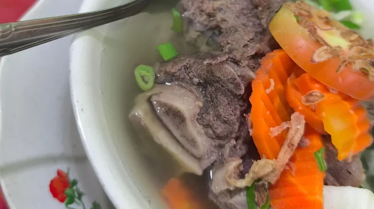 Resep Sop Buntut, Makanan Berkuah yang Lezat