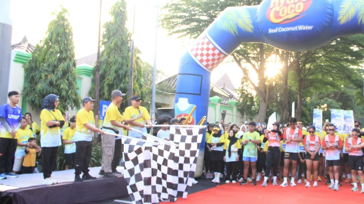Ribuan Warga Padati UT Fun Run 2026 di Rembang