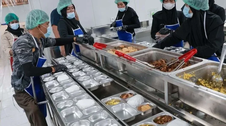Tumbuhkan Ekonomi Lokal, Pemkab Pekalongan Dorong MBG Libatkan Petani dan UMKM