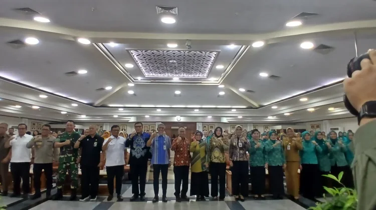 Anak Lebih Banyak Curhat ke AI, Pemprov Jateng Dorong Kembali Fungsi Keluarga