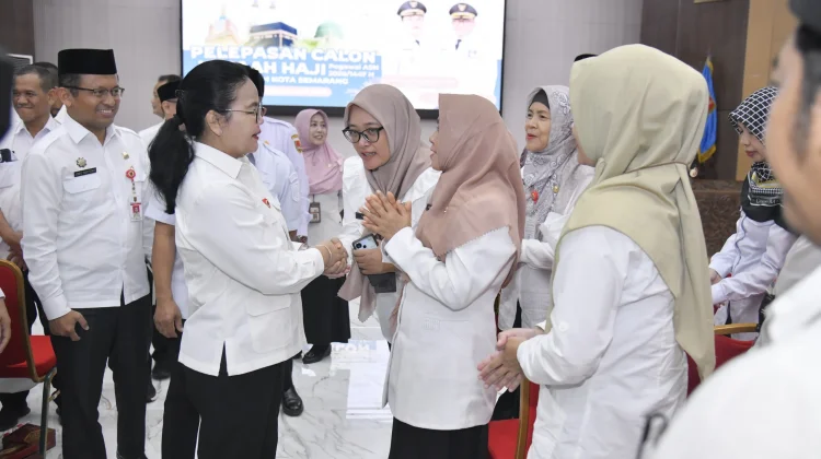 63 ASN Pemkot Semarang Diberangkatkan ke Tanah Suci