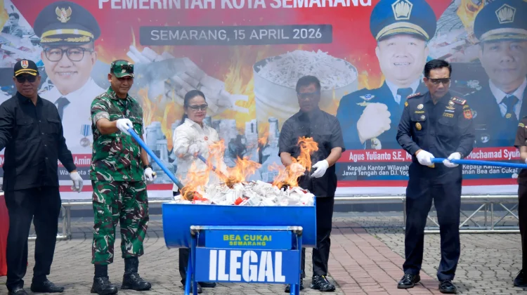 Bea Cukai-Pemkot Musnahkan Rokok Ilegal dan Minuman Alkohol Senilai Rp11,48 Miliar
