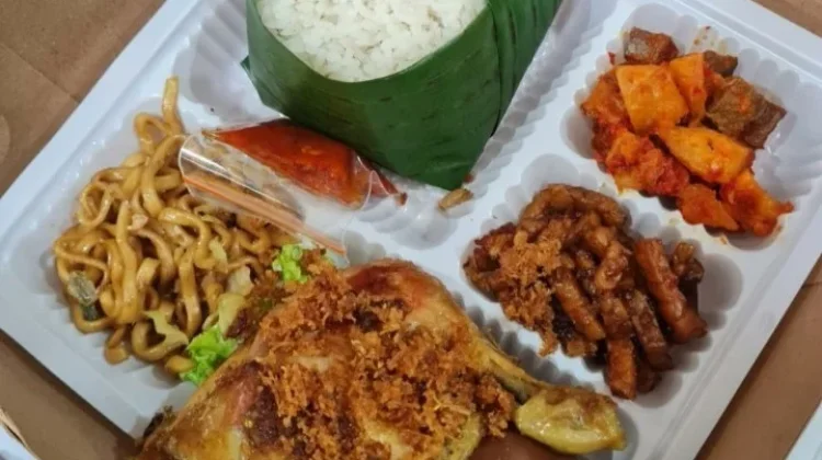 Inspirasi Lauk Nasi Berkat yang Lezat dan Mengenyangkan