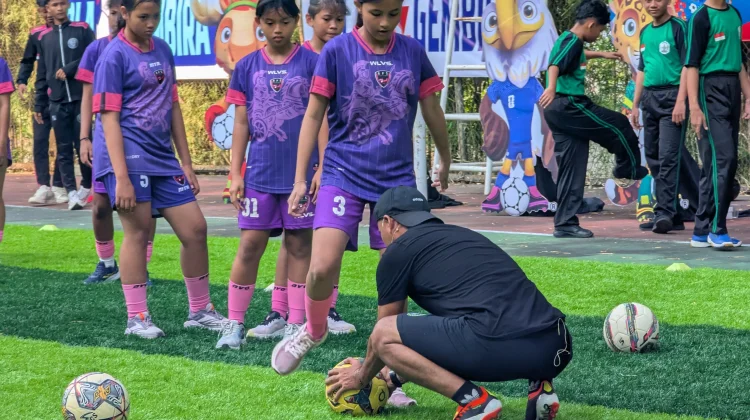 Coaching Clinic Sepak Bola TVRI Jawa Tengah