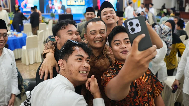 Gubernur Ajak Mahasiswa Gabung Super Team Bangun Jateng