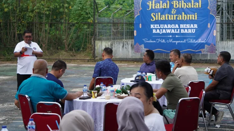 Halalbihalal dan Silaturahmi Keluarga Besar Rajawali Baru