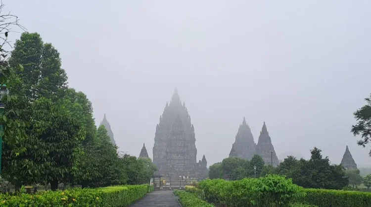 Kawasan Prambanan : Edukasi Sejarah yang Estetik