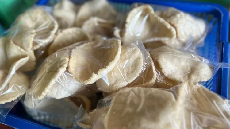 Kerupuk Gandum, Teman Makan yang Renyah dan Lezat