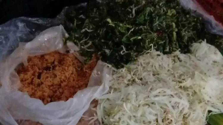 Tips Membuat Gudangan agar Kelapa Tidak Cepat Basi