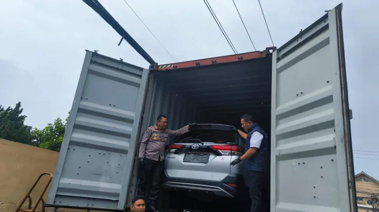 Polda Jateng Bongkar Sindikat Penyelundupan Kendaraan Ilegal ke Timor Leste