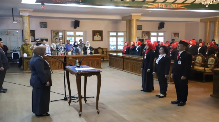 Lantik 128 Kepala Sekolah, Bupati Purworejo Larang Rekrut Guru Non-ASN Mandiri