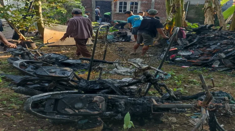 3 Motor Terbakar di Kemiri Purworejo, Penyebabnya Diduga Korsleting Pompa Air