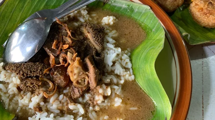 Resep Nasi Gandul Tradisional yang Kaya Rempah