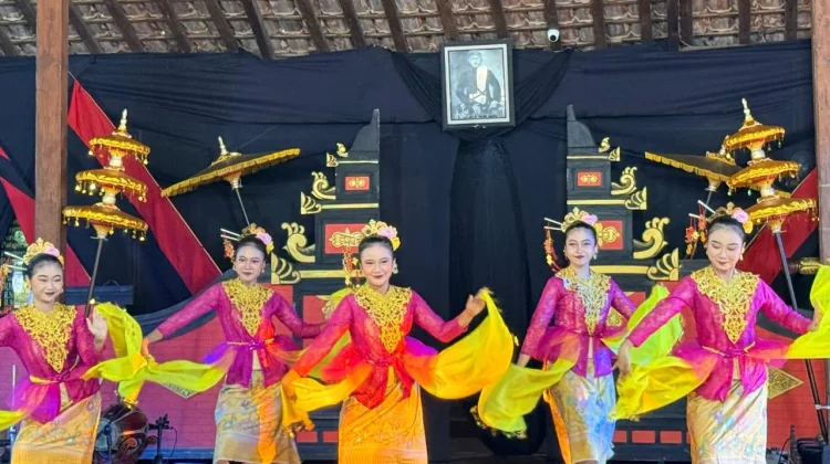 Ratusan Penari Tampil 12 Jam Nonstop pada Peringatan Hari Tari Dunia 2026