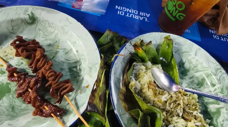 Cara Membuat Nasi Bakar yang Lezat Ala Rumahan