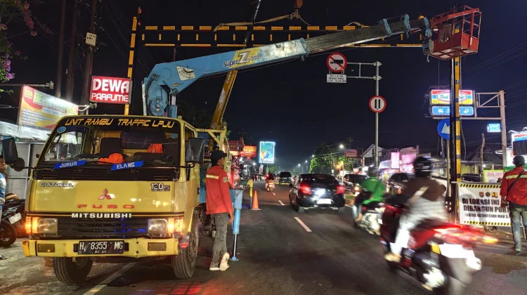 Portal Katrol Silayur Terpasang, Pemkot Perketat Operasional Kendaraan Berat