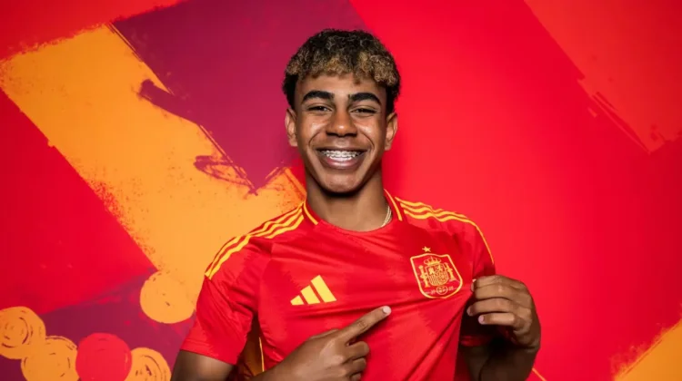 Lamine Yamal “Wonderkid” Paling Disorot