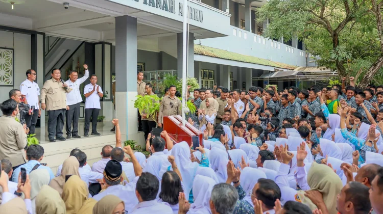 Tinjau Revitalisasi Sekolah di Cilacap, Presiden Prabowo Bakal Tambah Fasilitas