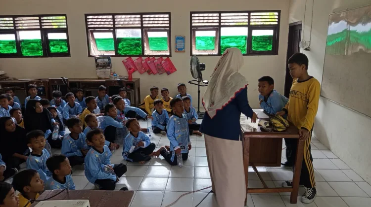 Lewat Keripik Pisang, Dosen UDB Kenalkan Ketahanan Pangan ke Siswa SD