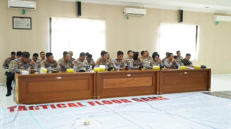 Polrestabes Semarang Matangkan Pengamanan May Day lewat Tactical Floor Game