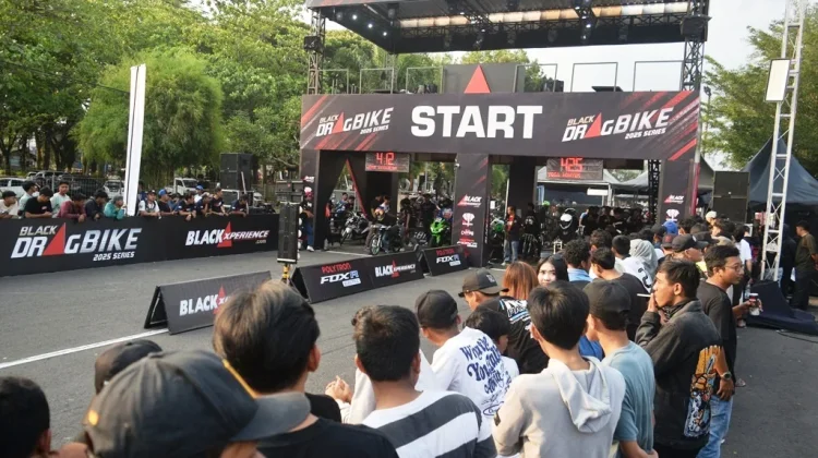 Black Dragbike di Semarang Hadirkan Kontes Modifikasi dan Lomba Foto Model
