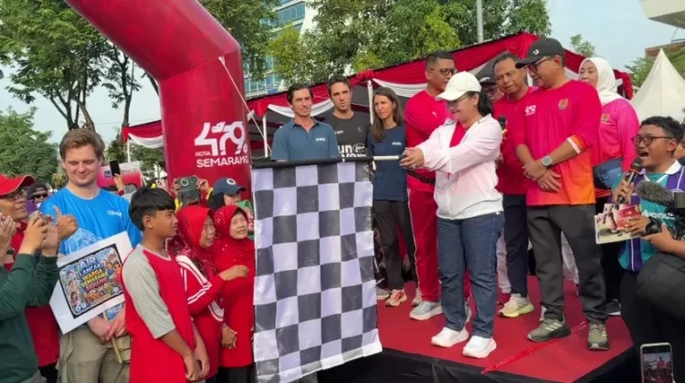 Agustina Lepas Ribuan Peserta Mlaku Bareng 479