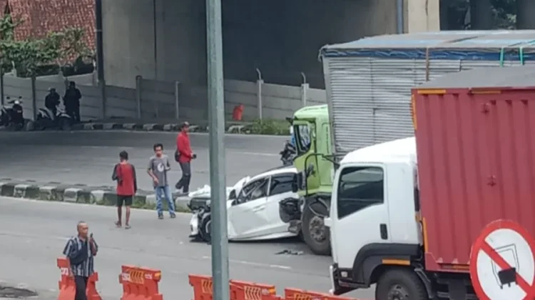 Rem Blong Akibatkan Kecelakaan Karambol di Exit Tol Bawen