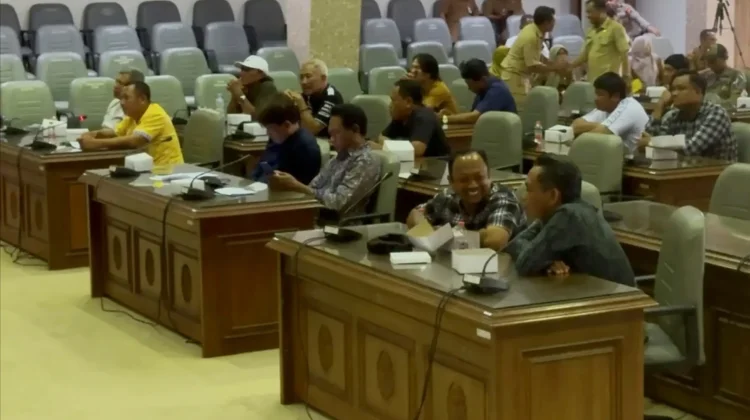Nelayan Rembang Keluhkan Kebijakan dan Harga BBM, DPRD Siap Sampaikan ke Pusat