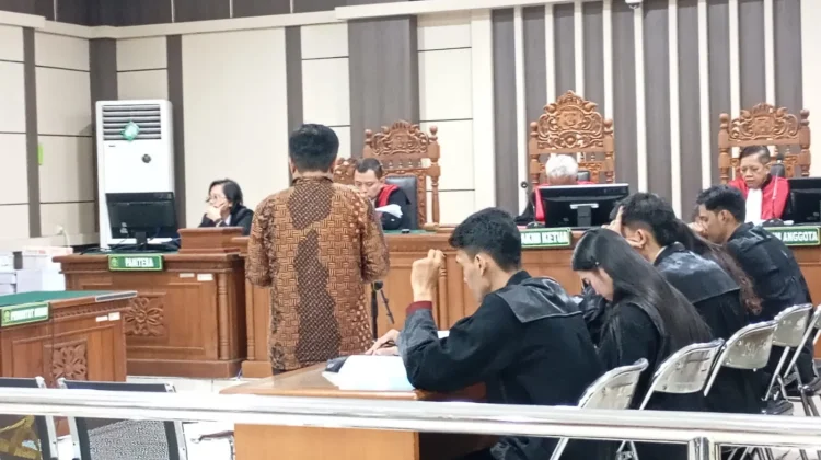 Bantah Sepakati Kredit dengan Iwan dan Allan, Terdakwa Babay Minta Dibebaskan