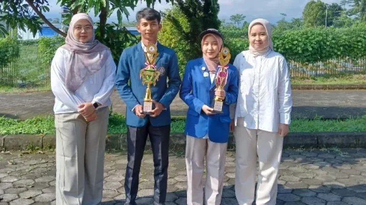 Rayakan Hardiknas, Undip Batang Sematkan Gelar Dosen dan Mahasiswa Favorit