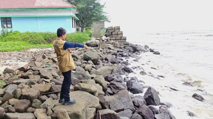 Anggota DPRD Rembang Sebut Giant Sea Wall Jadi Solusi Atasi Abrasi