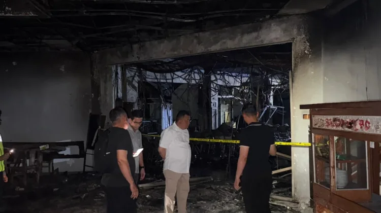 Polisi Selidiki Dugaan Pemicu Kebakaran Metro Sports Center Semarang