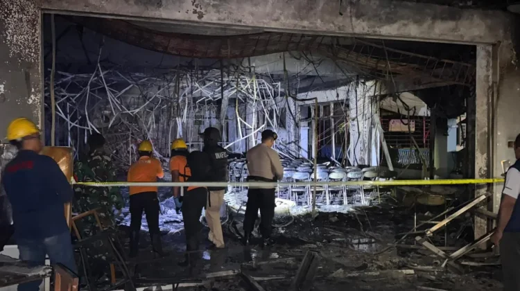 Polisi Selidiki Dugaan Pemicu Kebakaran Metro Sports Center Semarang