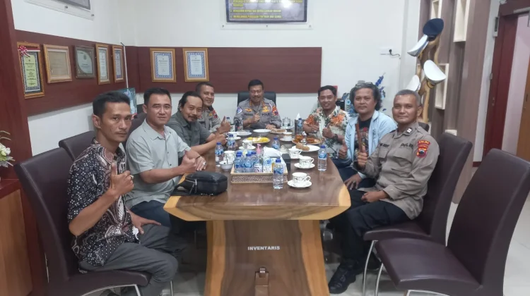 Dukung Kontes Batu Nusantara, Dirlantas Polda Jateng Berikan Satu Unit Motor