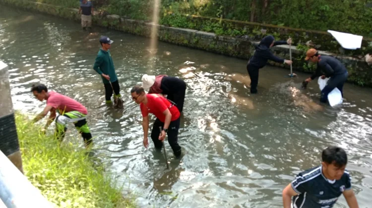 Peduli Sungai, Merti Kali Jadi Pembuka Bulan Bakti Gotong Royong di Magelang Utara