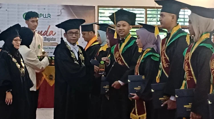 UMPwr Wisuda 211 Sarjana dan Magister, Rektor: Jadilah Problem Solver di Era Digital